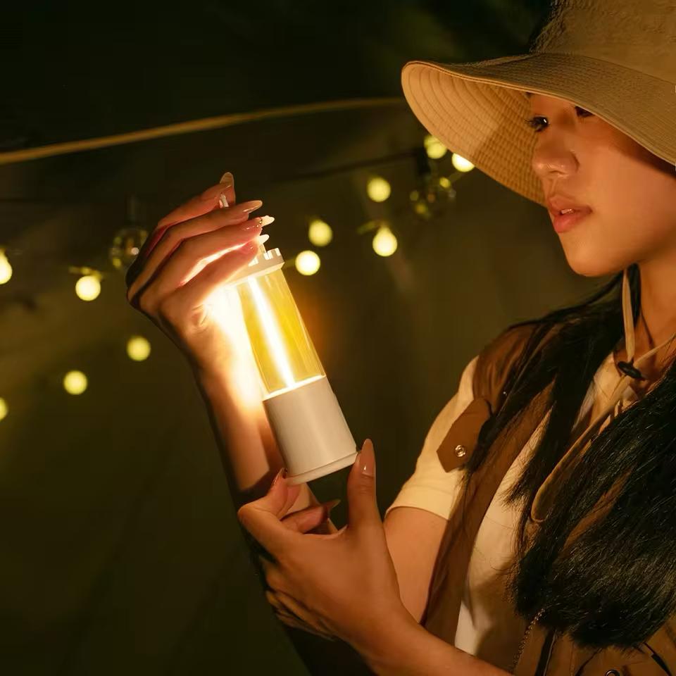 منارة محمولة أ أضواء التخييم tmosphere مصباح قمري العارض