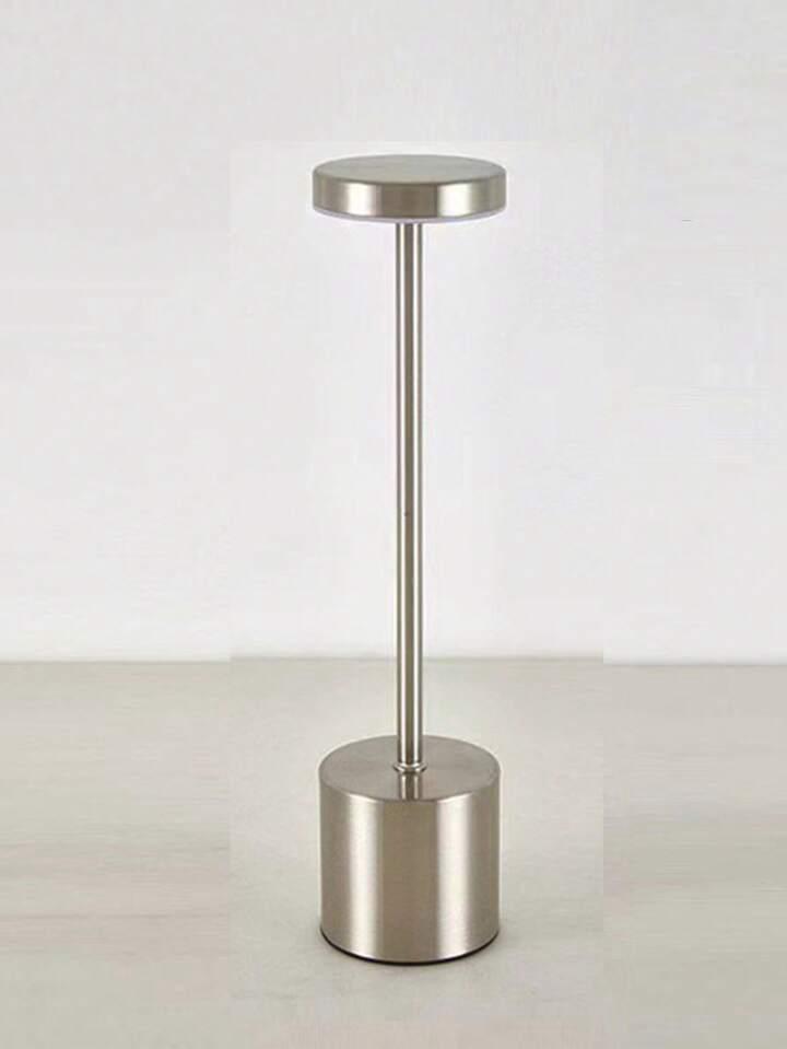 مصباح طاولة LED على الطراز الشمالي
