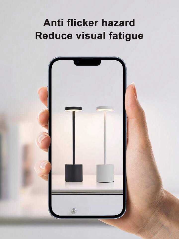مصباح طاولة LED على الطراز الشمالي