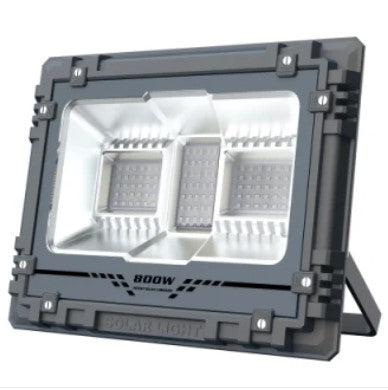كشاف LED RGB يعمل بالطاقة الشمسية